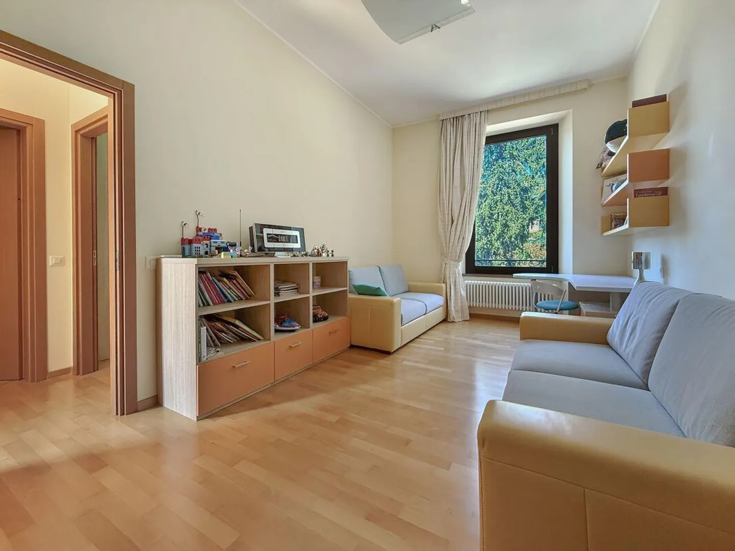 Appartamento di lusso con vista lago - Foto 7 di 8