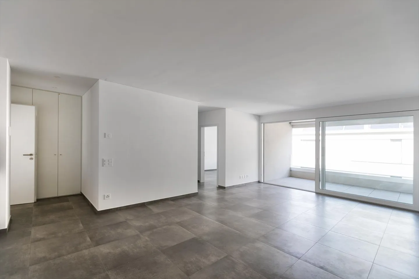 Living in a Unique Context - Photo 3 of 10