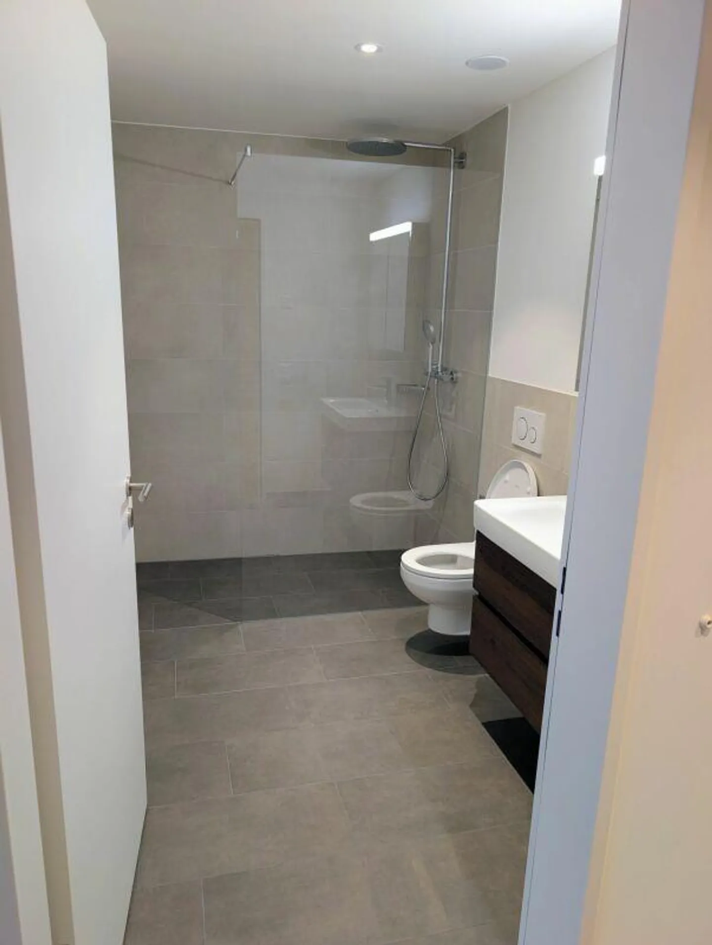 New apartment in a central location - Photo 6 of 6