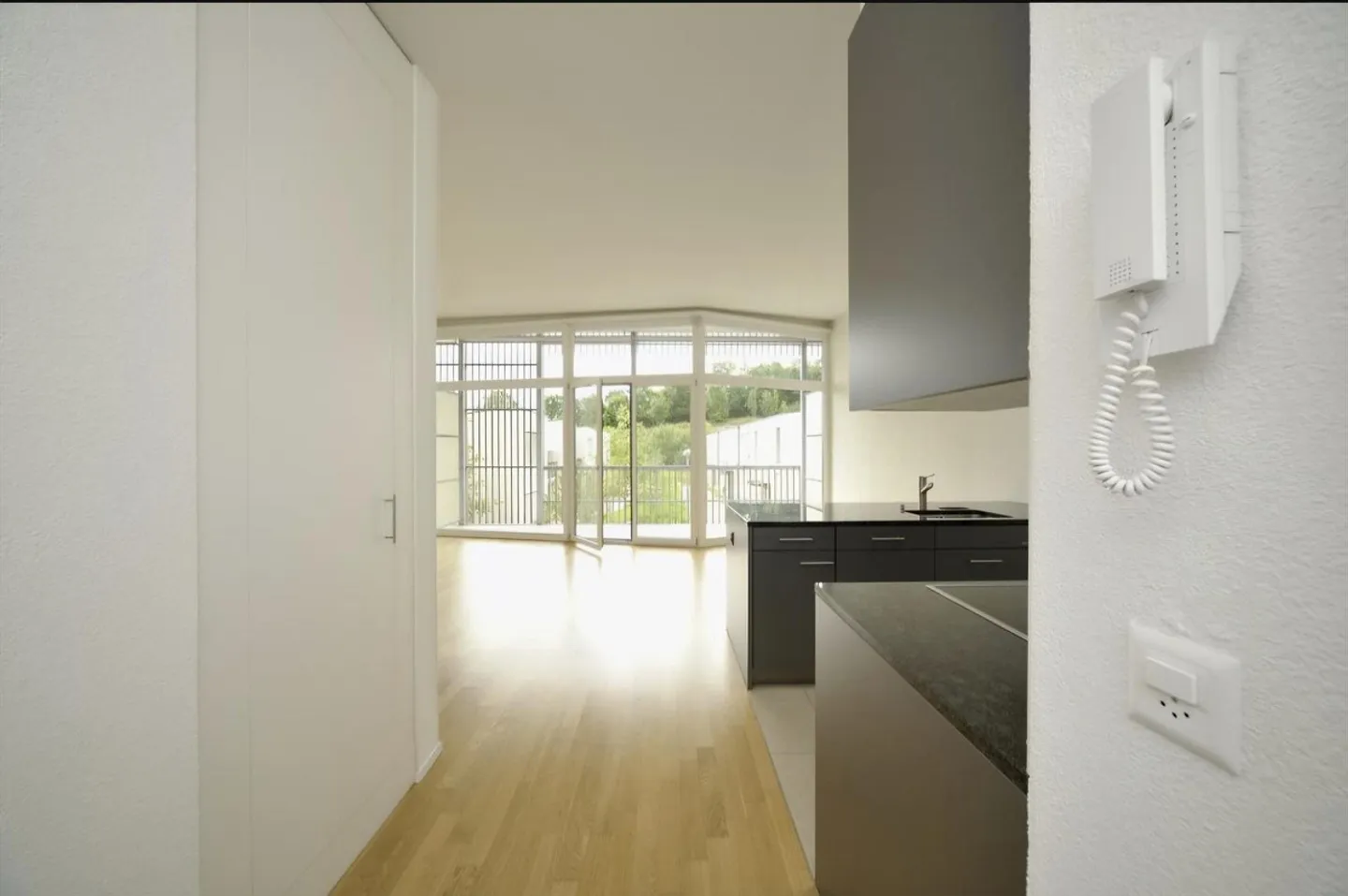 Modernes Apartment mit Loggia - Foto 5 von 10