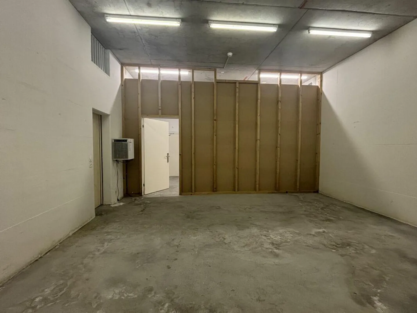 Zentraler Lagerraum in Zug - Foto 2 von 3