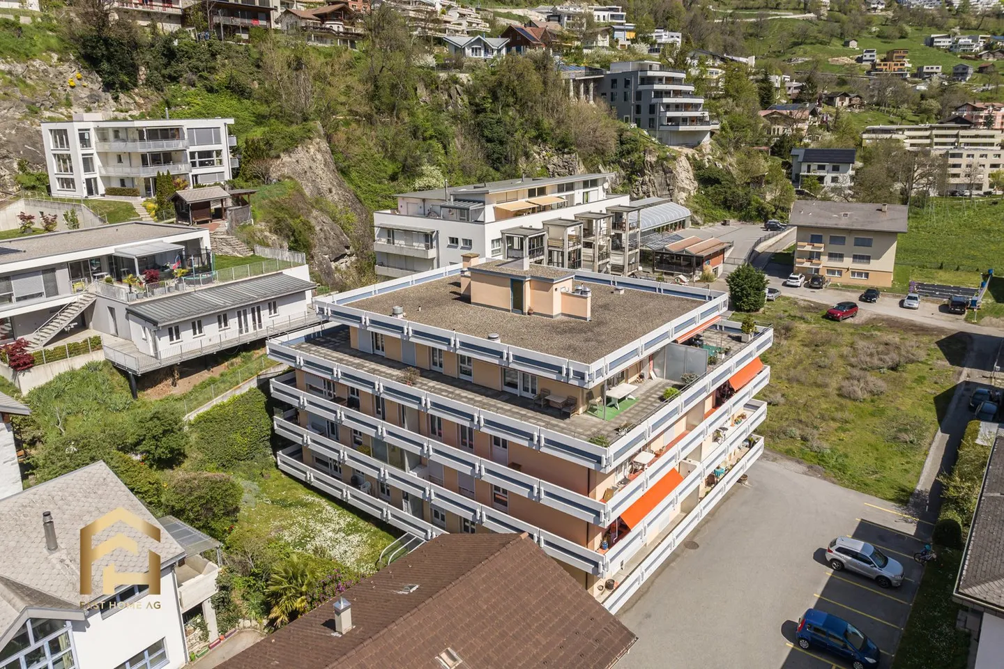 Incantevole appartamento attico in posizione privilegiata a Naters - Foto 12 di 13