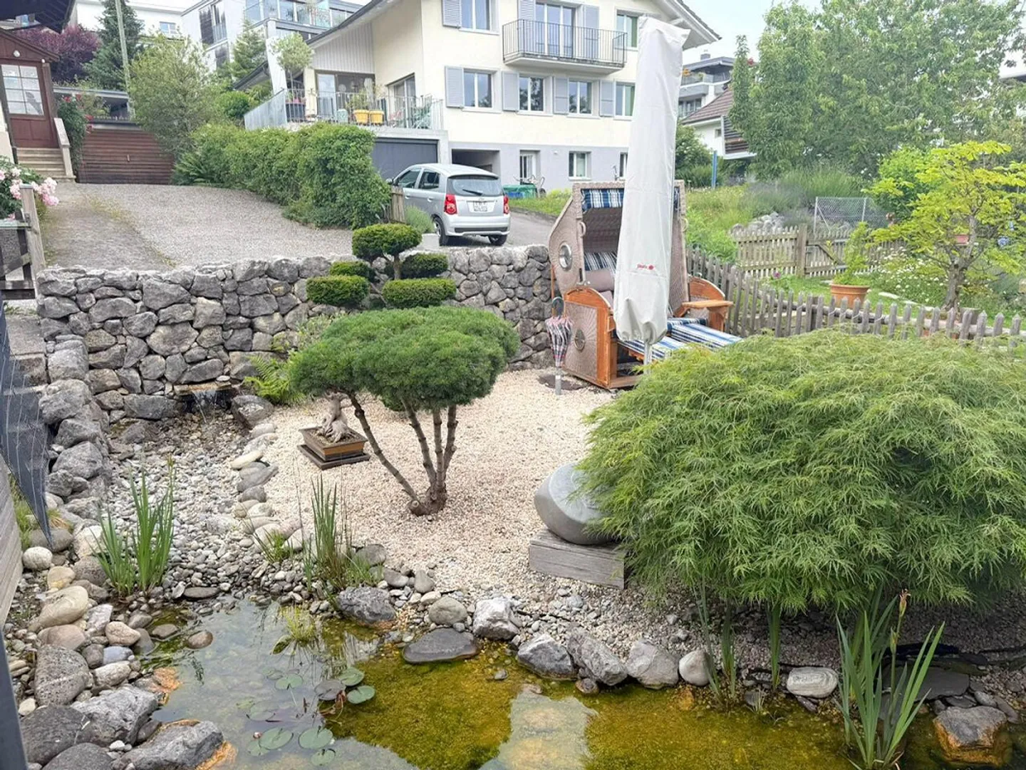 Incantevole casa a schiera di 4,5 stanze a Spiez con bella vista - Foto 2 di 19