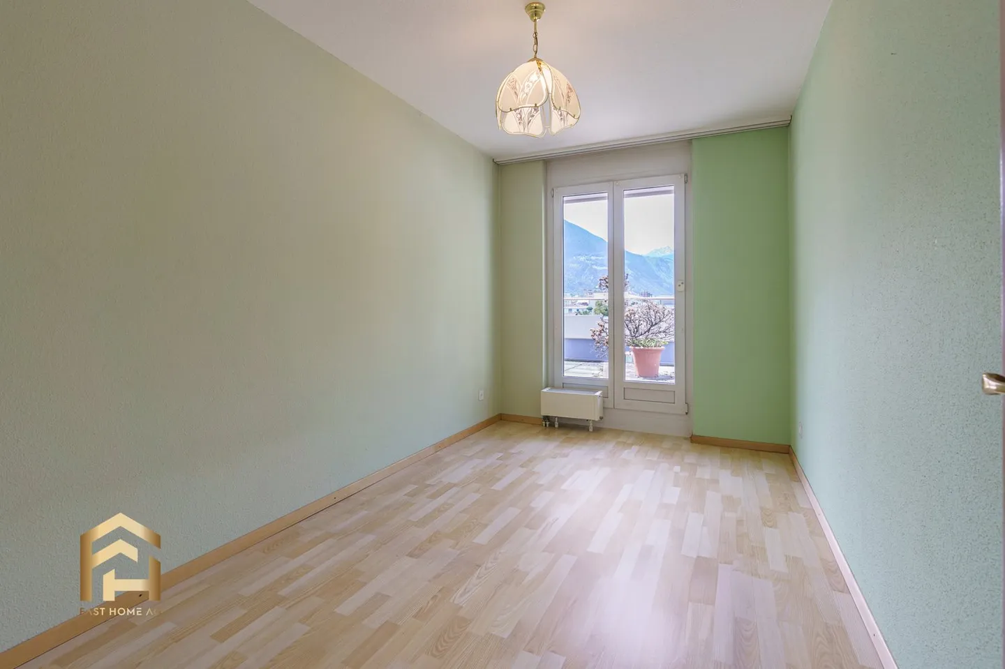 Incantevole appartamento attico in posizione privilegiata a Naters - Foto 7 di 13