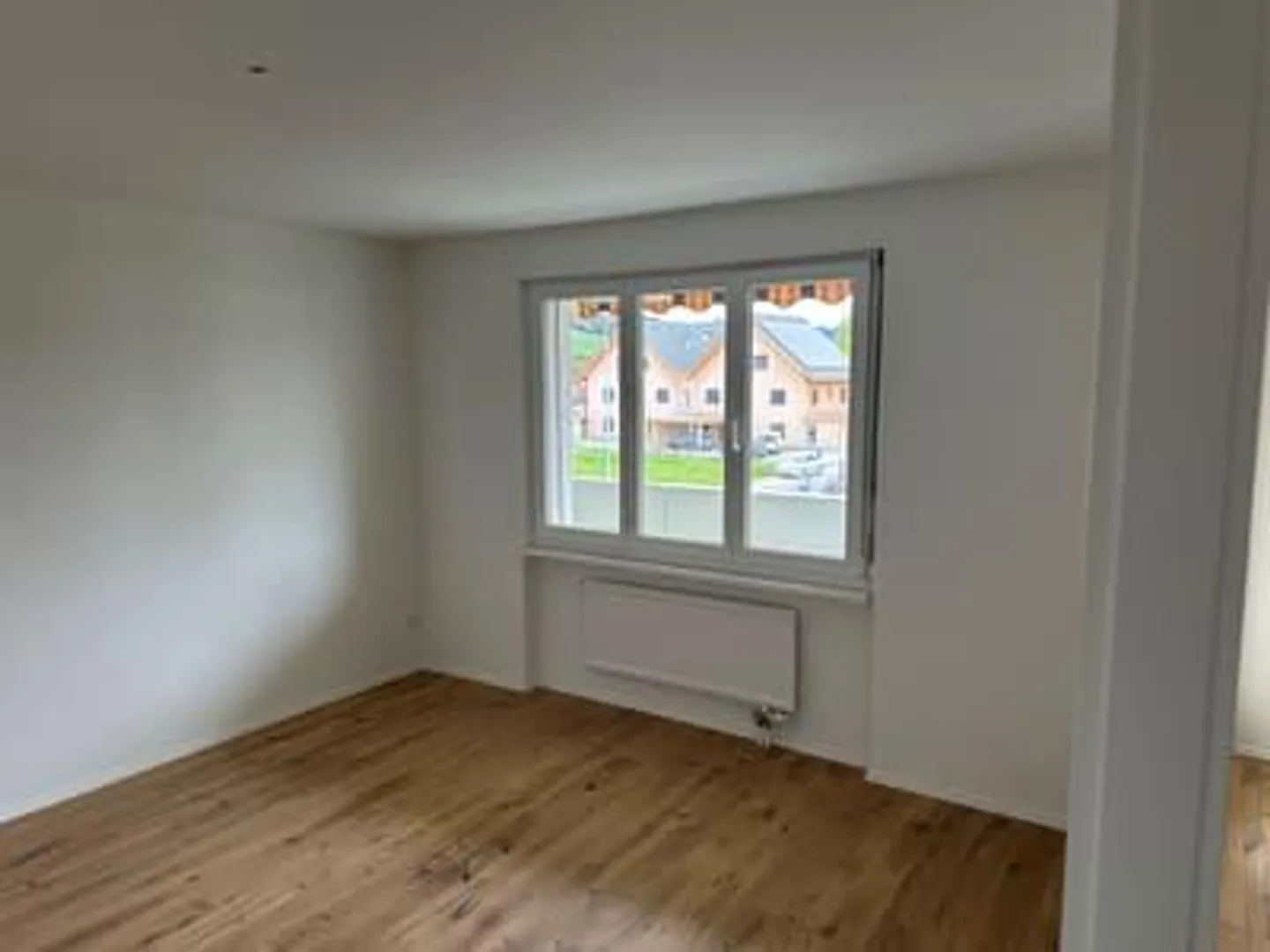 Light-flooded 2.5-room apartment with a view of greenery - Photo 6 of 9