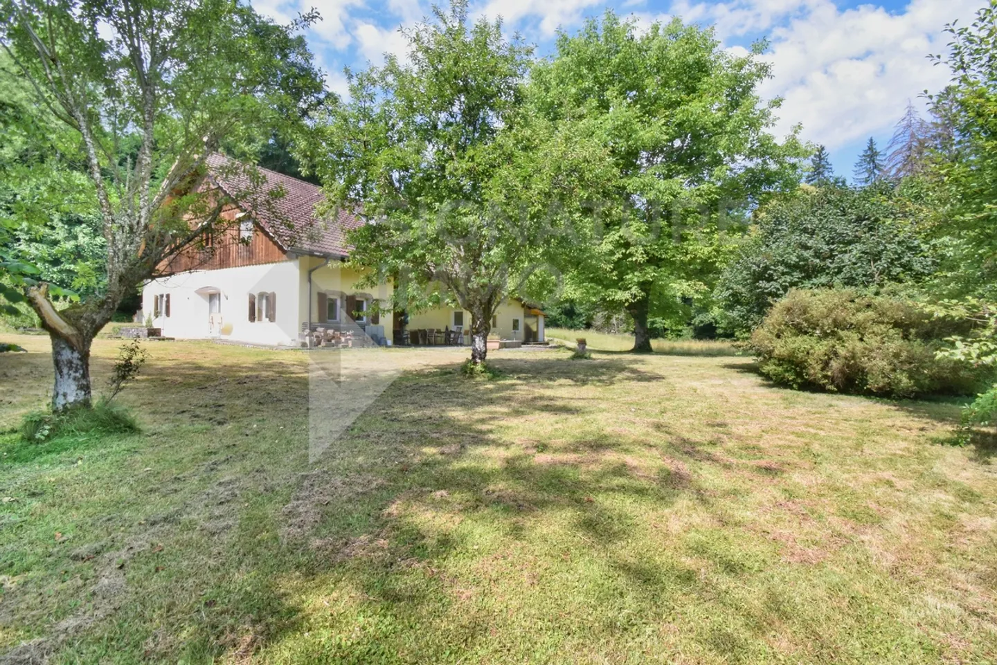 Für Naturliebhaber. Familienhaus 6,5 Zimmer mit Sauna - Foto 2 von 6