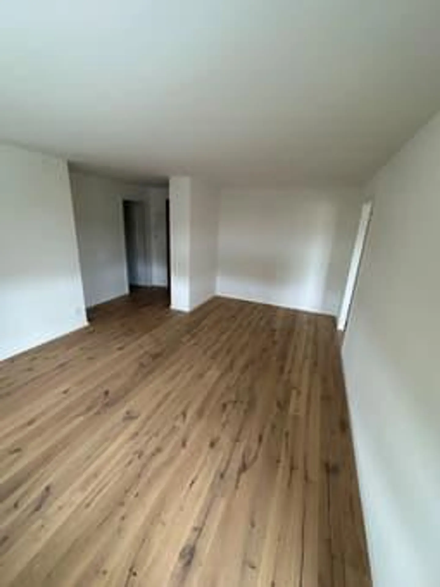 Light-flooded 2.5-room apartment with a view of greenery - Photo 3 of 9