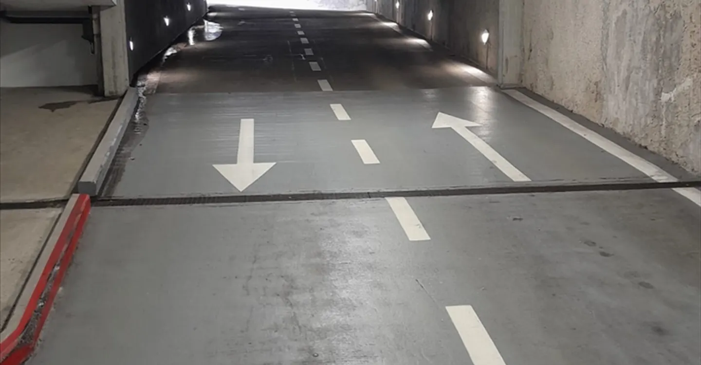 Innenparkplatz im Zentrum von Rolle - Foto 3 von 3