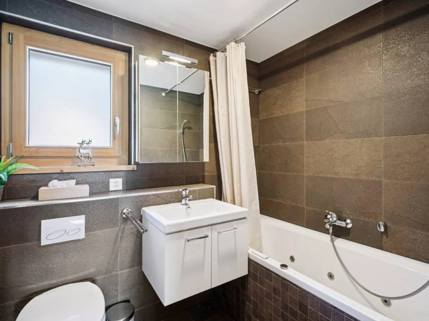 Magnificent 4-room duplex in the center of Chesières - Photo 7 of 13