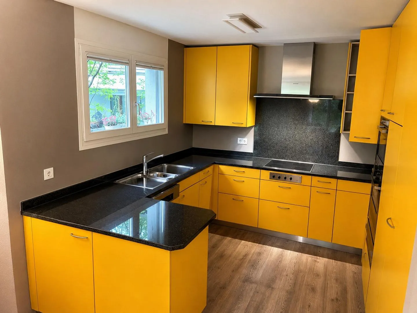 Maison familiale avec beaucoup d'espace - Photo 3 sur 13