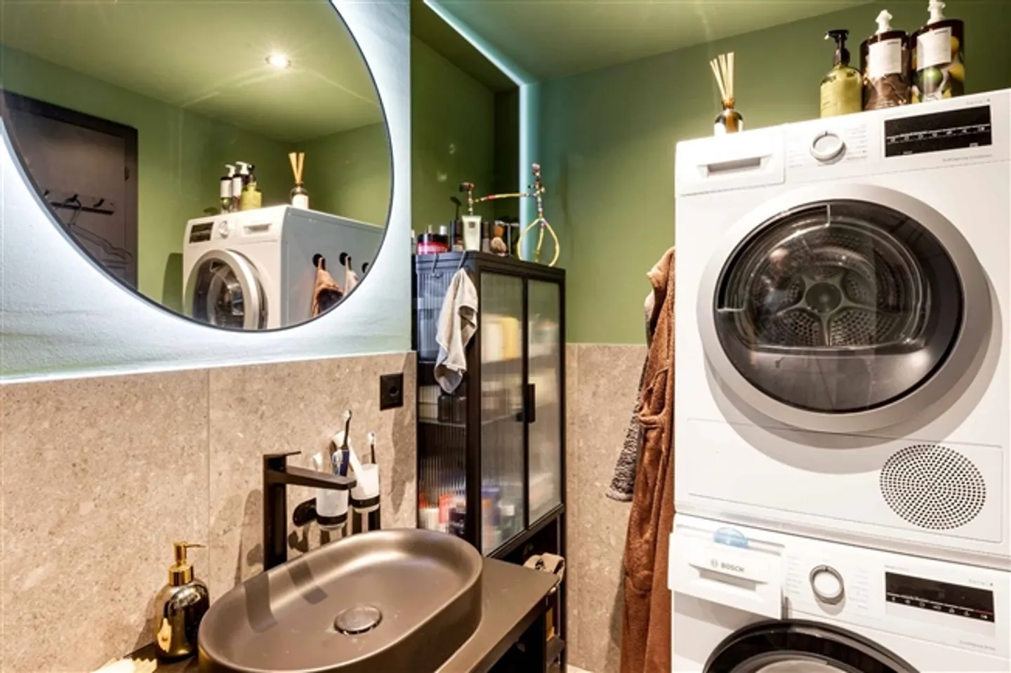 Magnifique loft à seulement 2 minutes de l'école hôtelière de Glion ! - Photo 11 sur 13