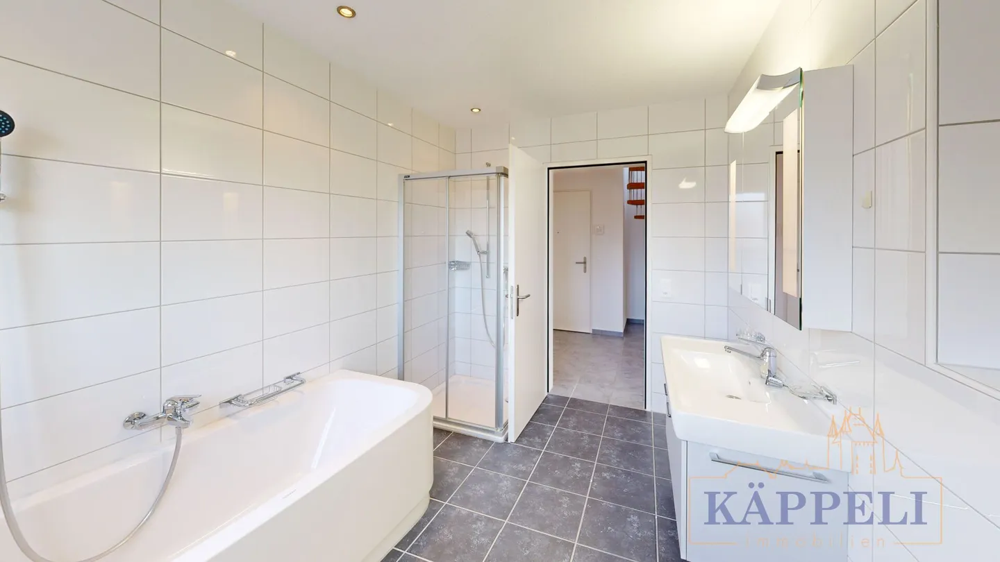 Appartement en attique en duplex de 5,5 pièces à Heimberg - Photo 8 sur 10