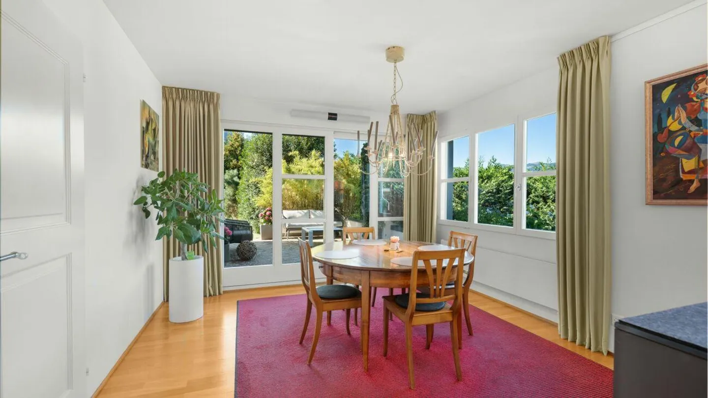 Casa unifamiliare esclusiva in una posizione da sogno che non lascia nulla a desiderare! - Foto 9 di 12