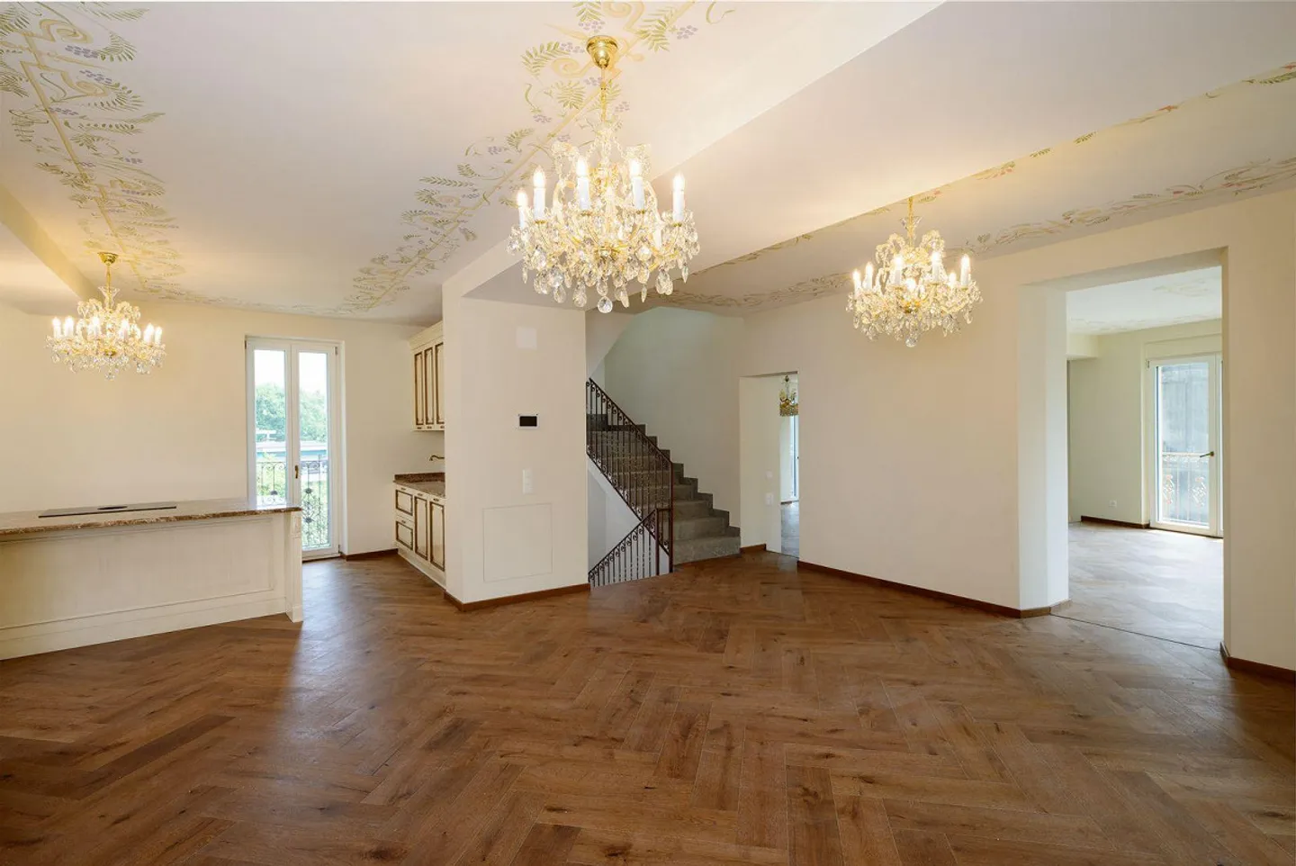 Villa Armonia – Prestigious villa renovated with rooftop, jacuzzi and lake view in Lugano - Photo 3 of 11