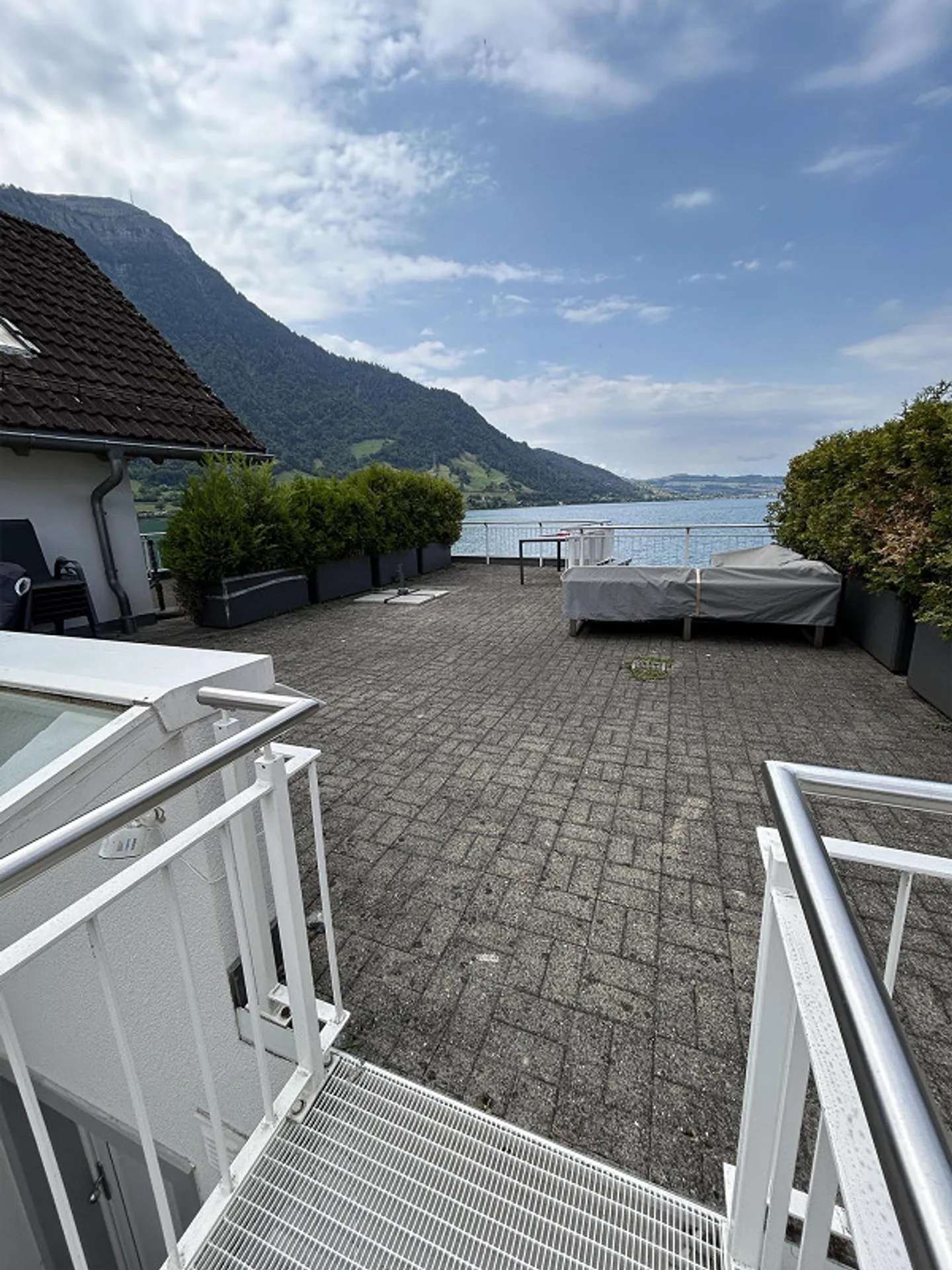 Wohnung mit Seeblick - Foto 1 von 16