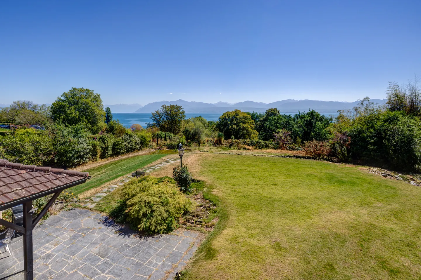 Buchillon - Rare property between park, calm and Lake Geneva - Photo 4 of 30