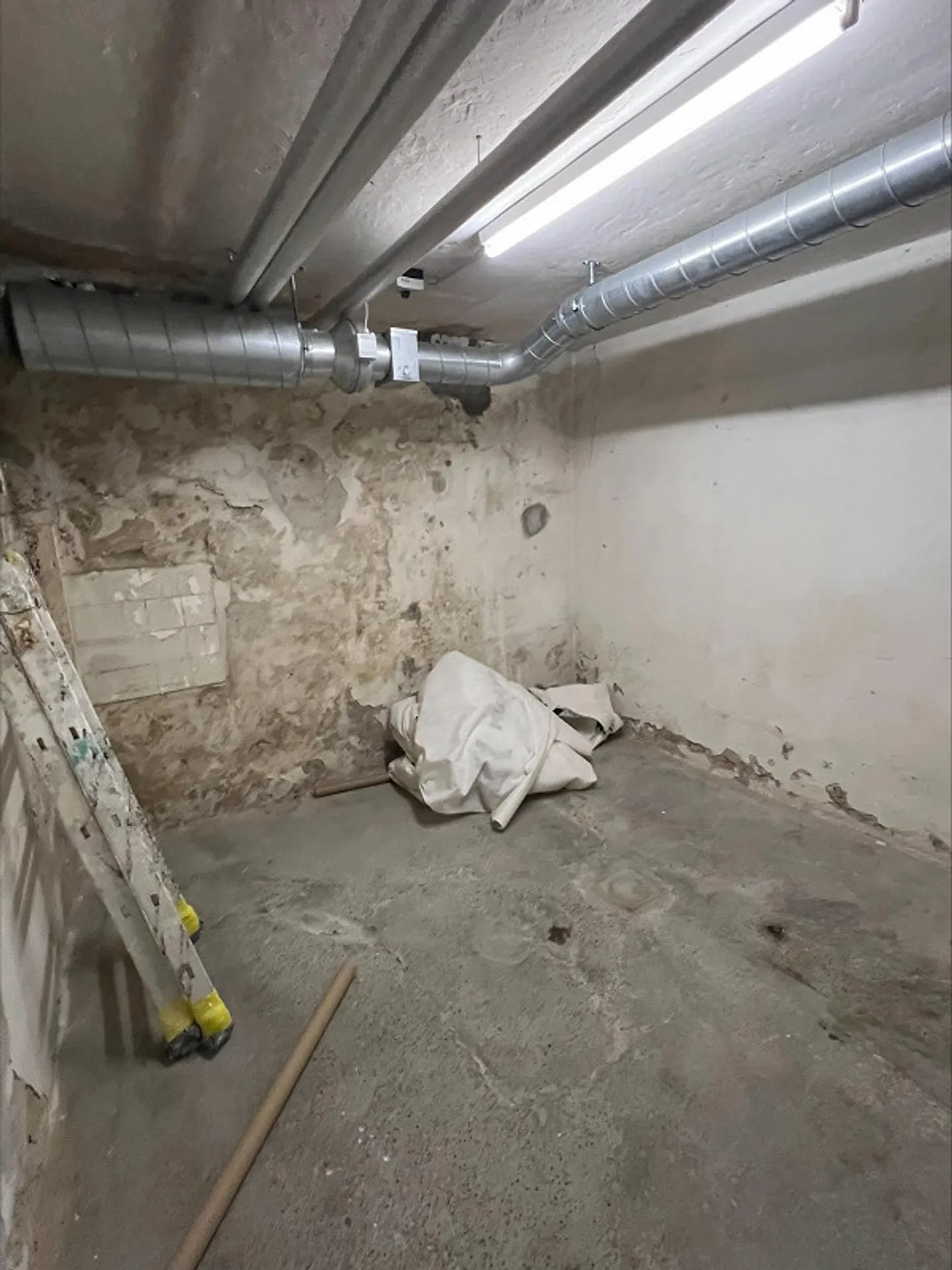 Atelier / Salle de loisirs / Atelier à la gare principale de Schaffhouse - Photo 4 sur 4