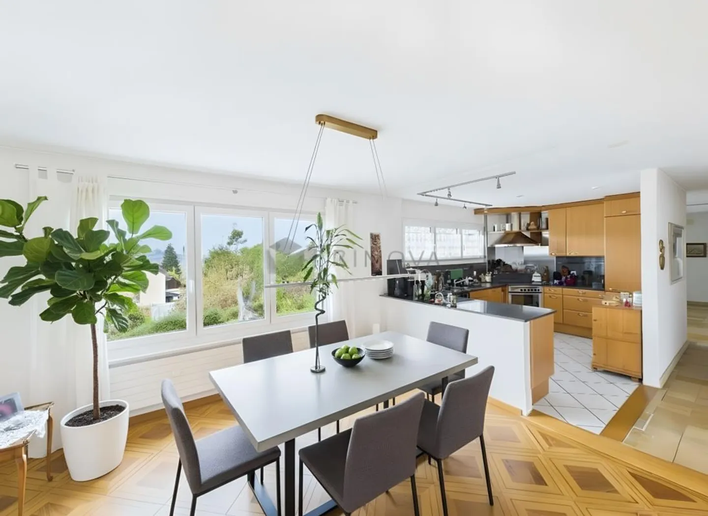 Ein Haus mit Gartenidylle wie aus dem Bilderbuch - Foto 3 von 8