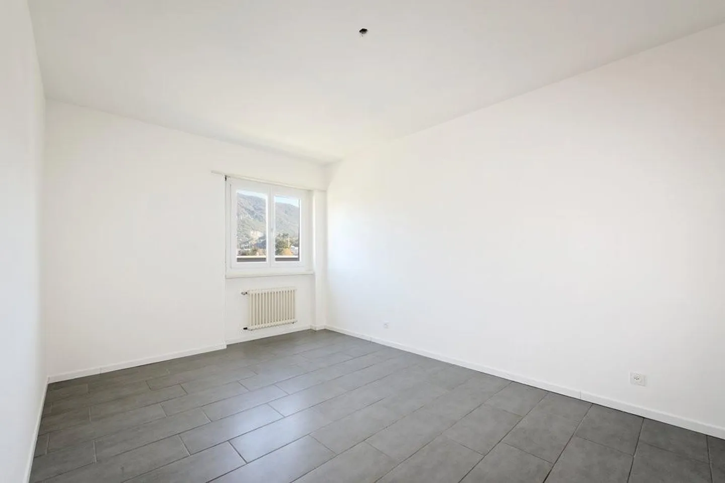 Appartamento con Vista Aperta - Foto 5 di 9