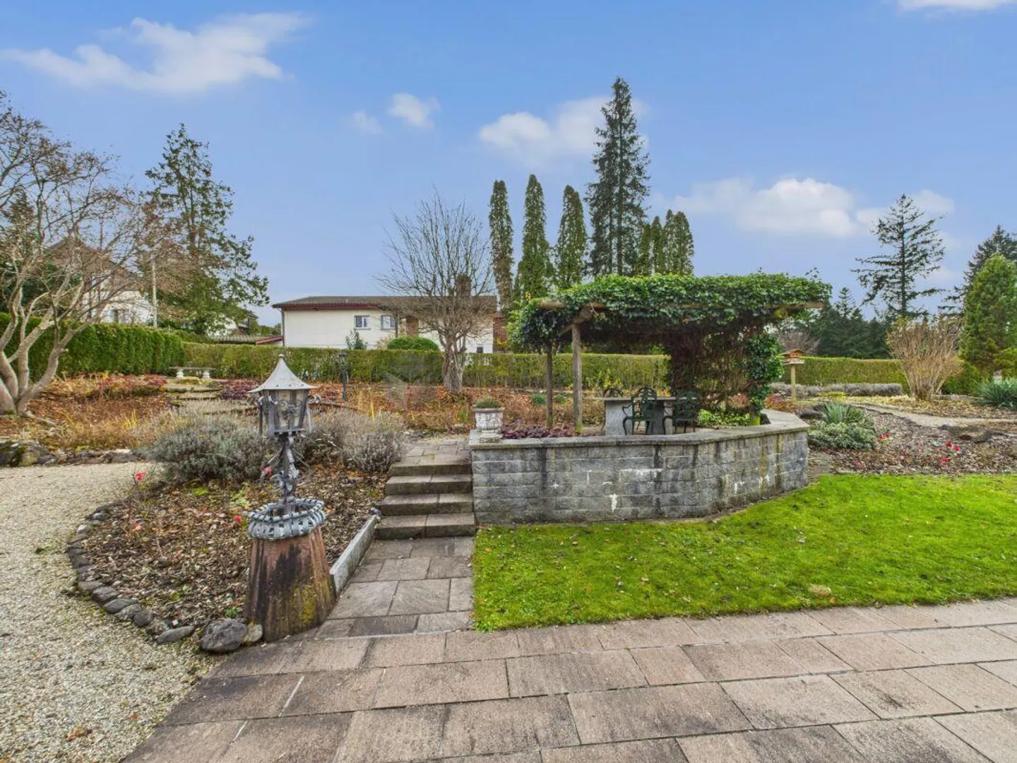 Ein Haus mit Gartenidylle wie aus dem Bilderbuch - Foto 8 von 8