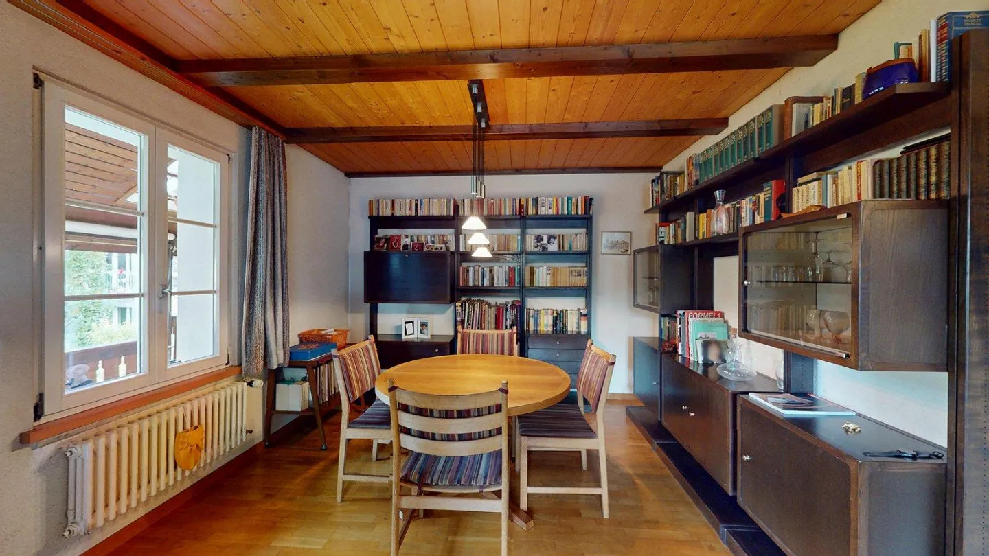 AgentSelly - 6.5-room apartment with a lot of character - Photo 3 of 13