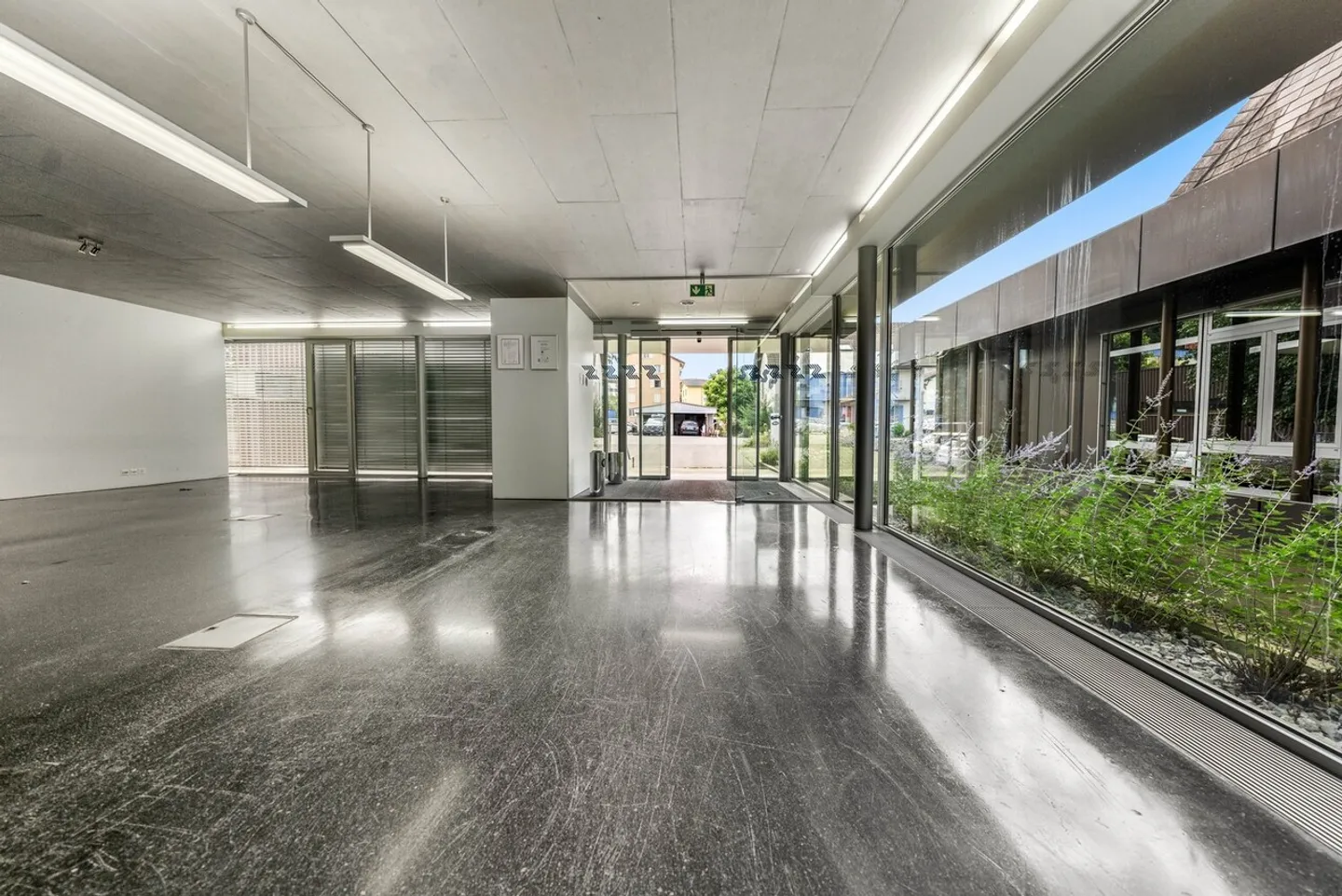 Surfaces commerciales à Plaffeien - Photo 2 sur 13