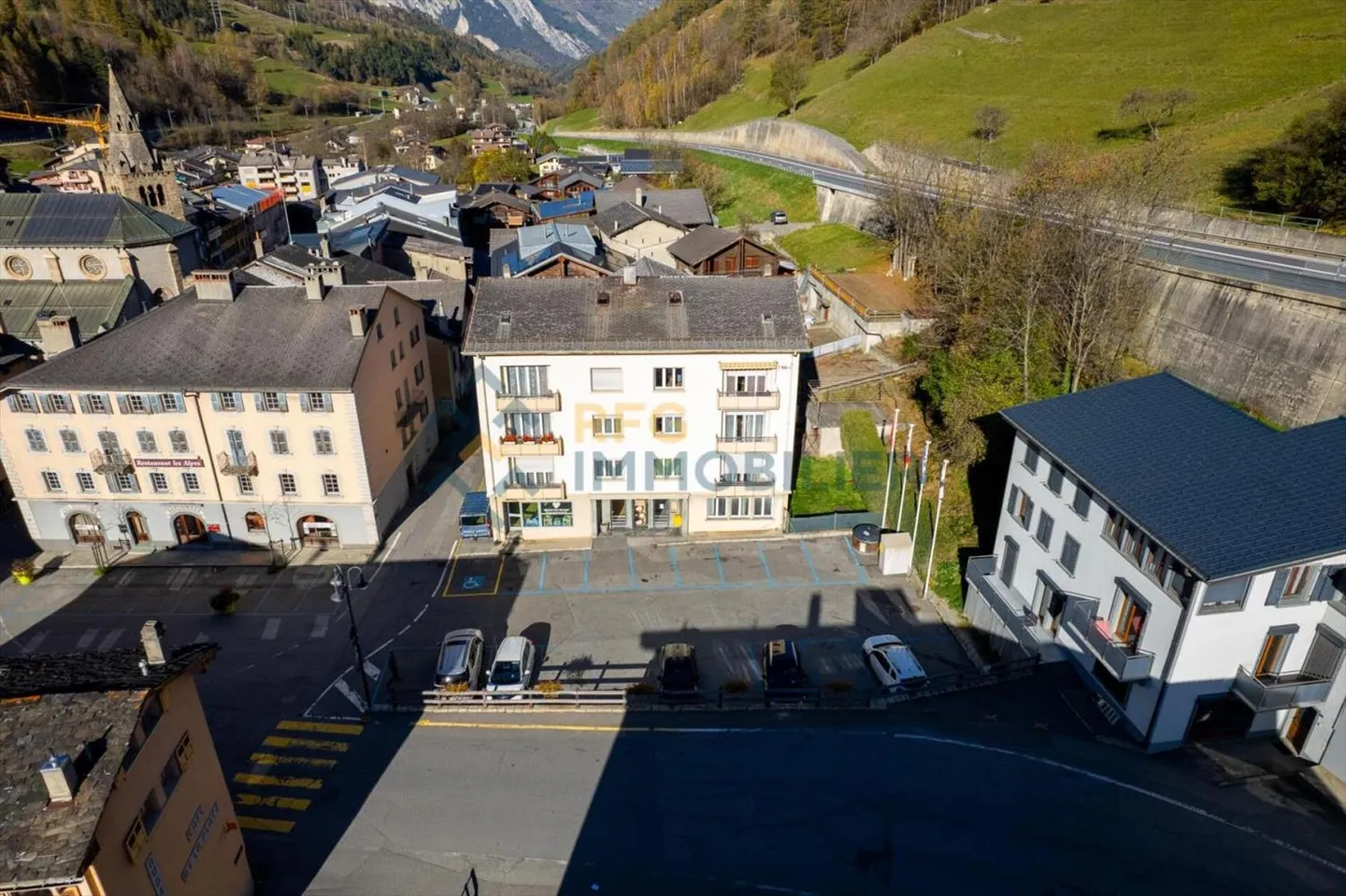 Edificio misto - Foto 2 di 6