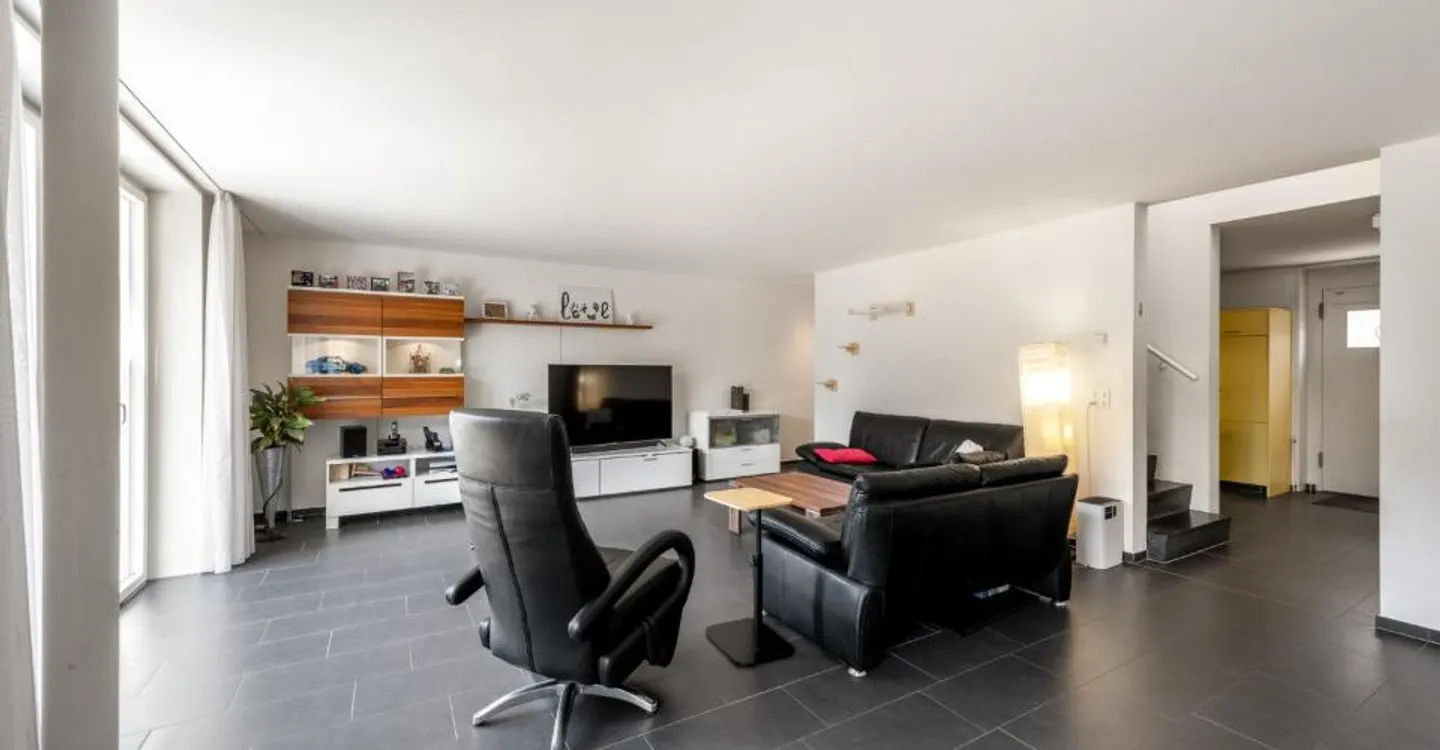 5.5-Room Corner Row House - A Family Paradise for Young Children - Photo 7 of 13