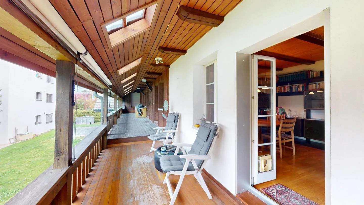 AgentSelly - 6.5-room apartment with a lot of character - Photo 12 of 13