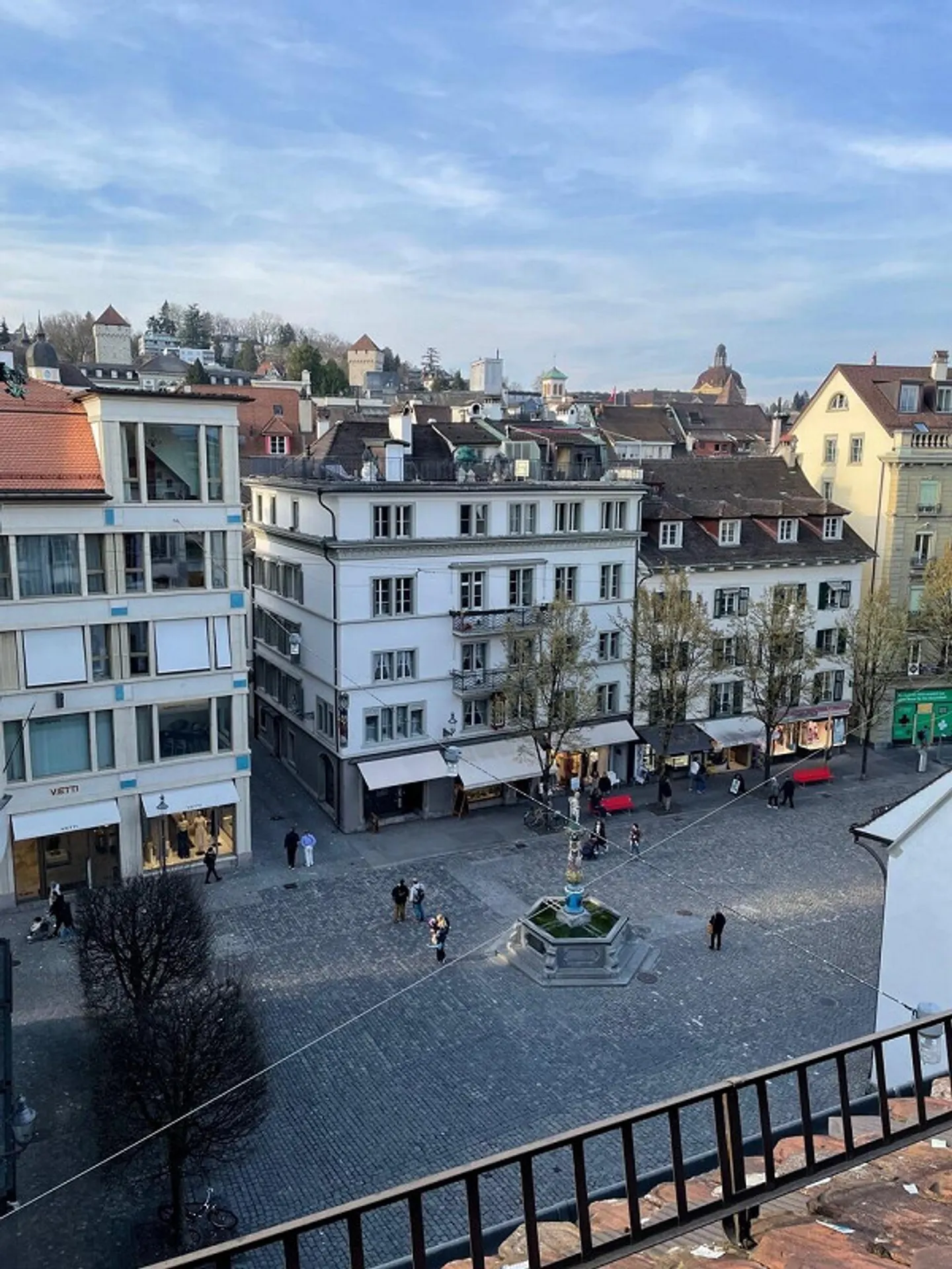 2.5-Room Maisonette Penthouse in the Heart of Lucerne's Old Town - Photo 3 of 8