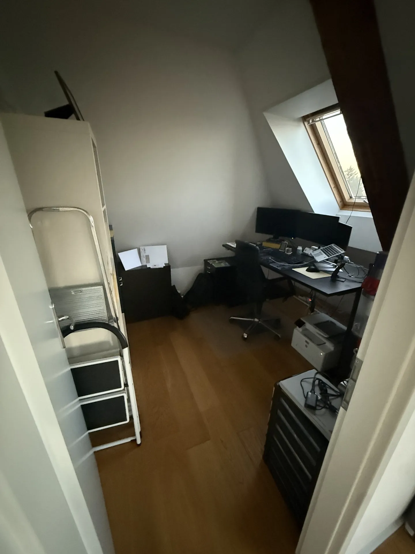 Appartement spacieux avec commodités modernes - Photo 5 sur 8
