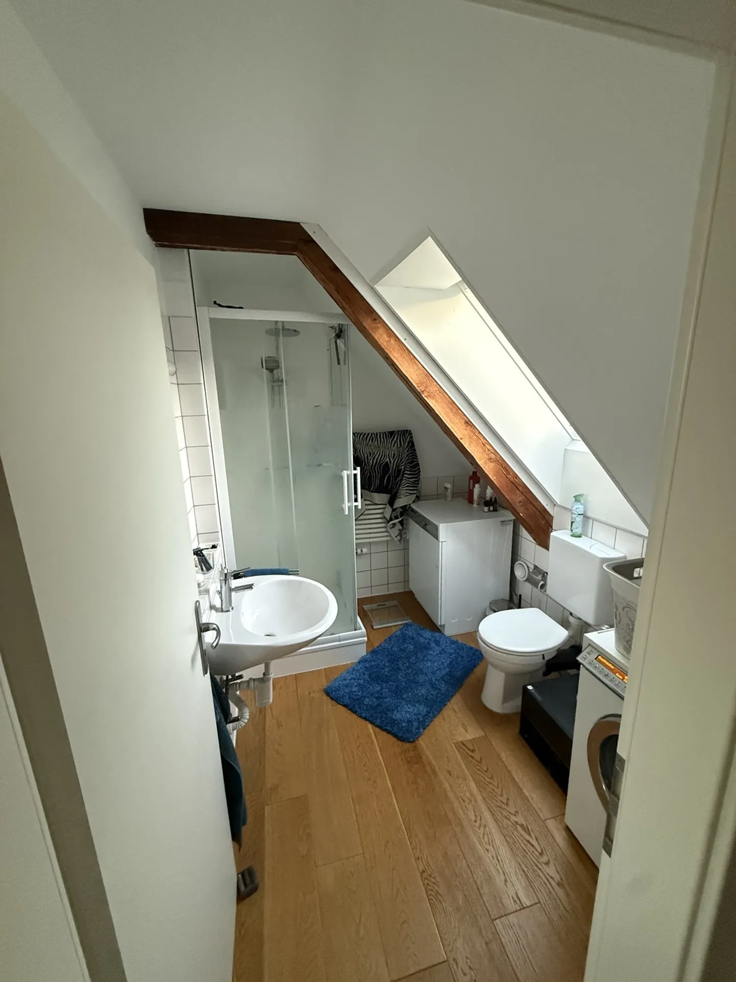 Appartement spacieux avec commodités modernes - Photo 7 sur 8