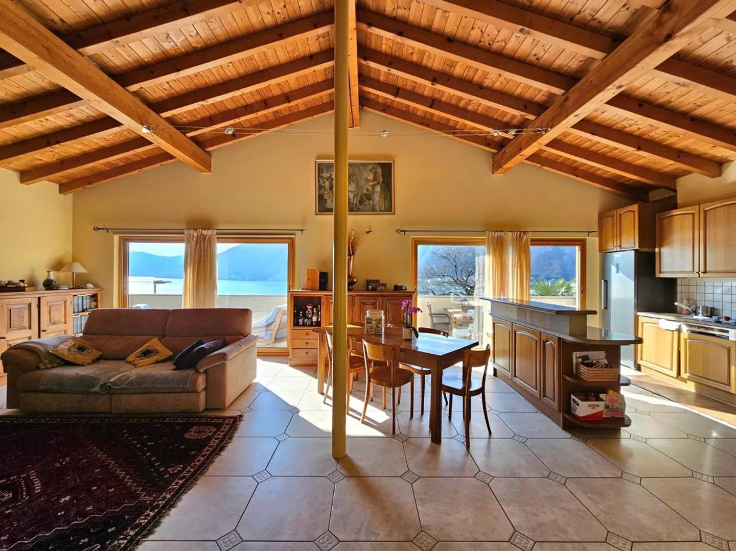 Casa unifamiliare di 5 camere - Foto 2 di 5