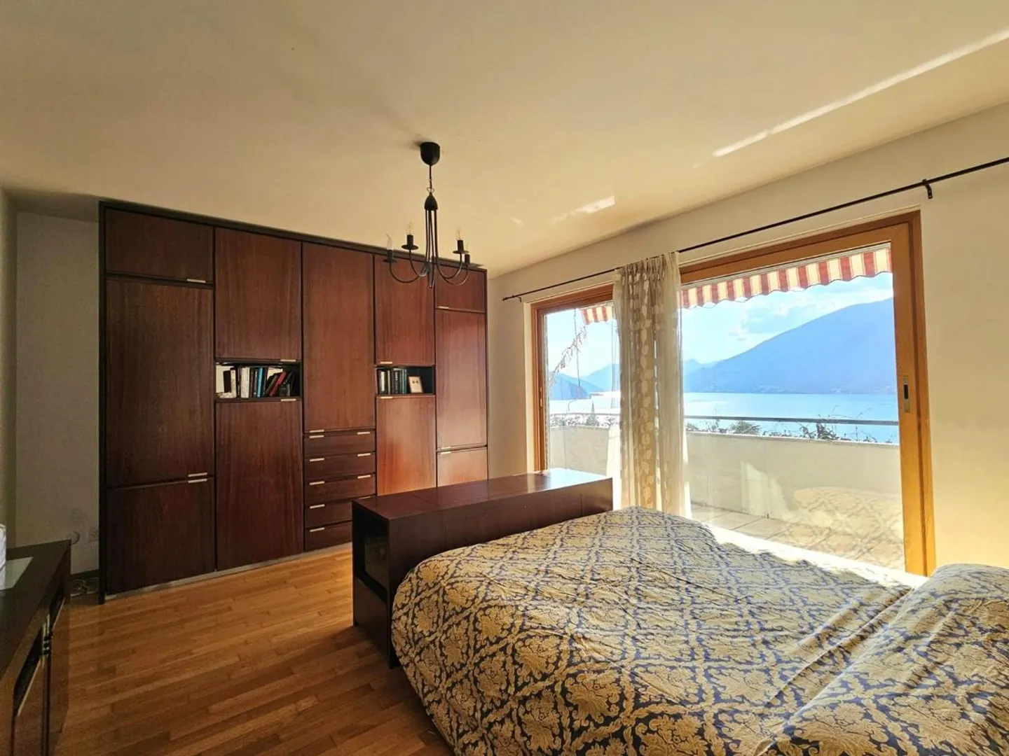 Casa unifamiliare di 5 camere - Foto 4 di 5