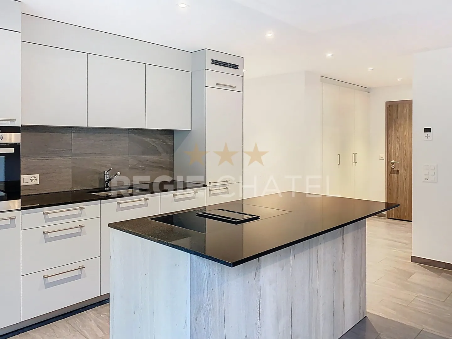 Appartement Magnifique avec Jardin - Photo 3 sur 10