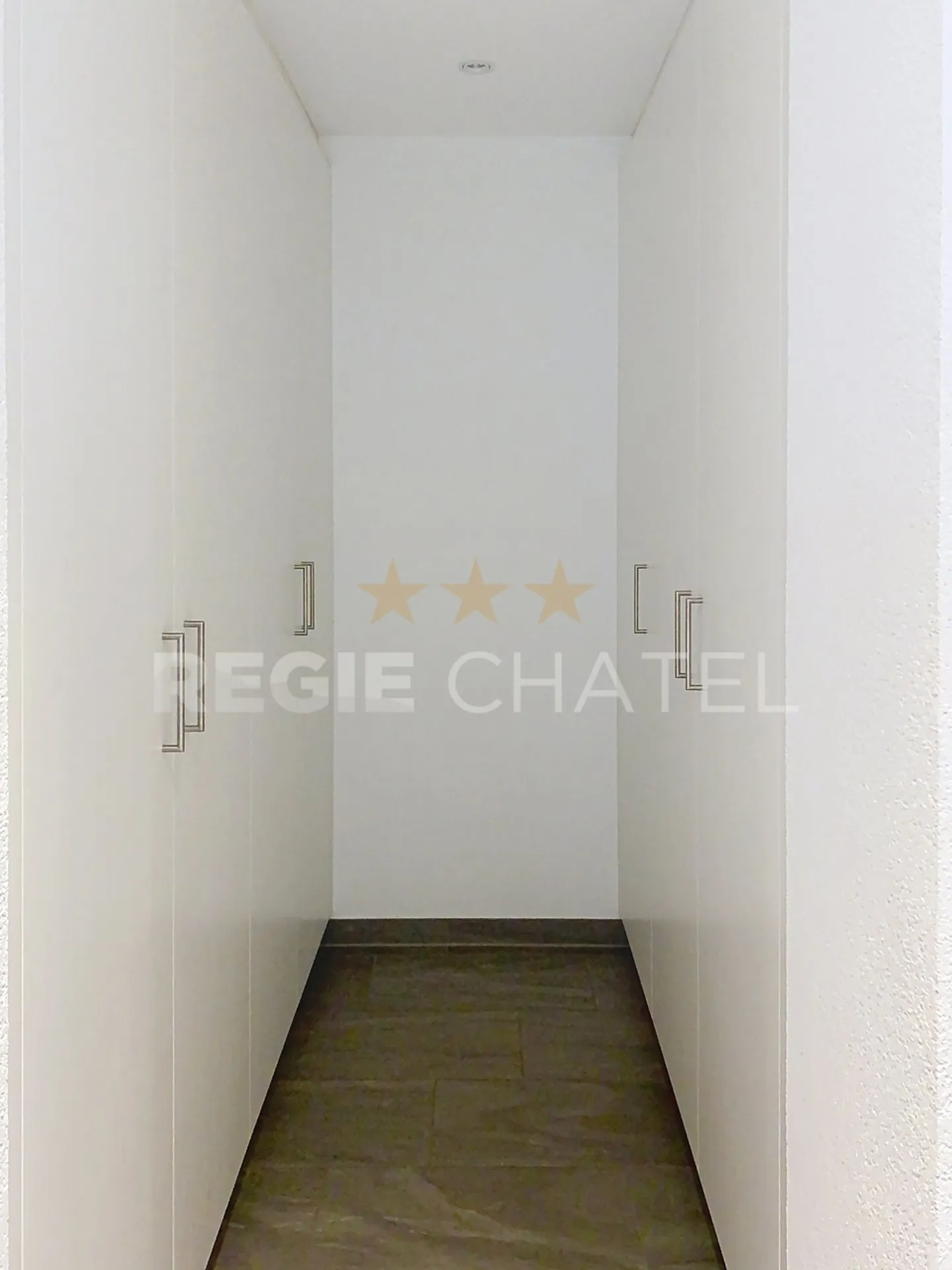 Appartement Magnifique avec Jardin - Photo 6 sur 10