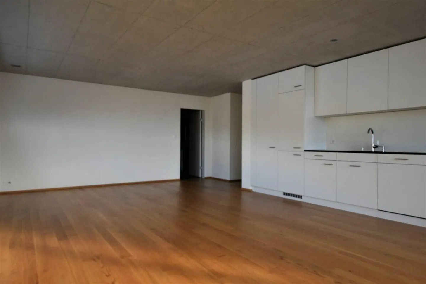 Moderne 2.5-Zimmer-Wohnung - Foto 3 von 8