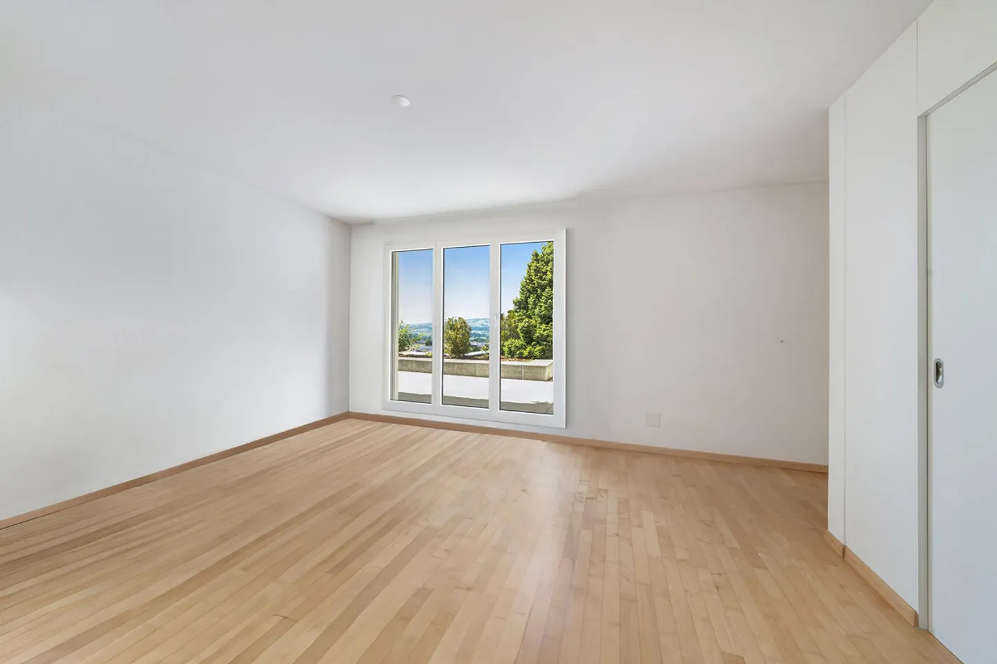 Geräumige Terrassenwohnung mit Aussicht - Foto 10 von 14