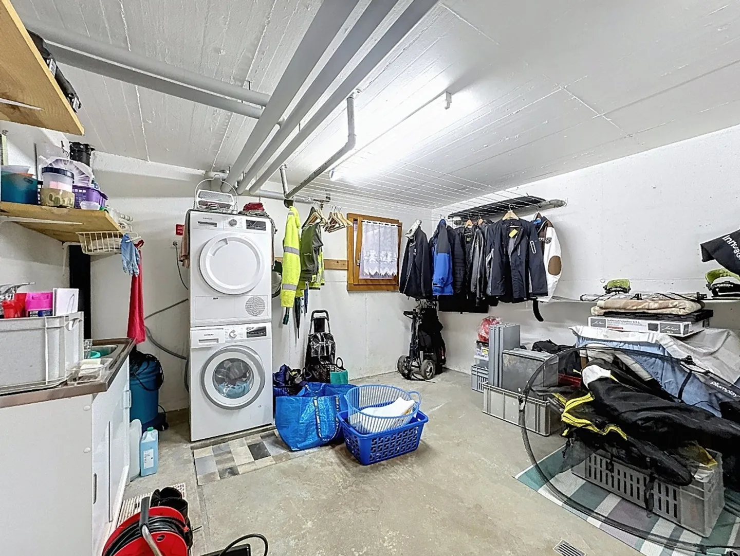 6.5 Room House - Photo 16 of 17