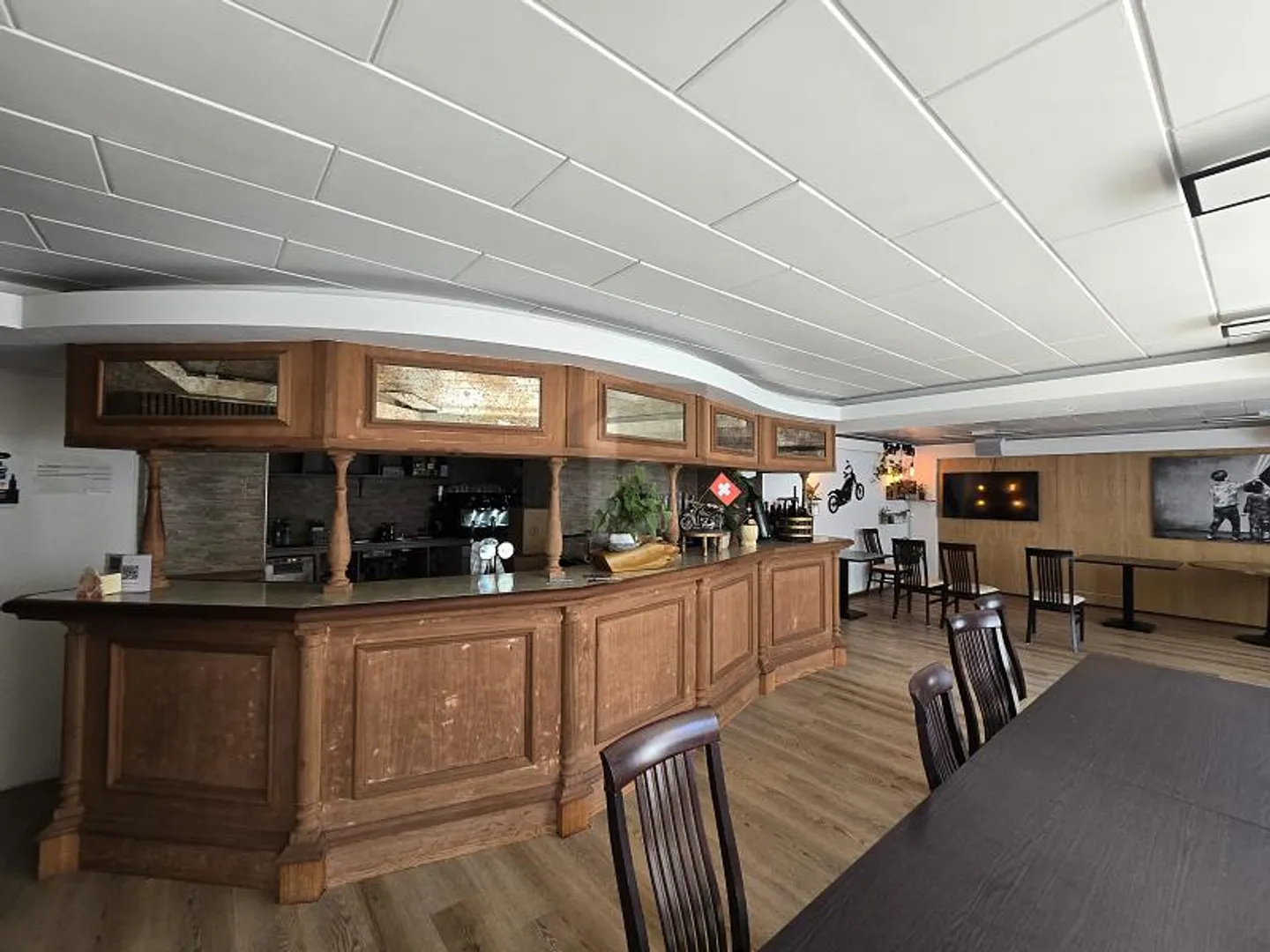 RESTAURANT OR COMMERCIAL SPACE CITY CENTER - Photo 2 of 6