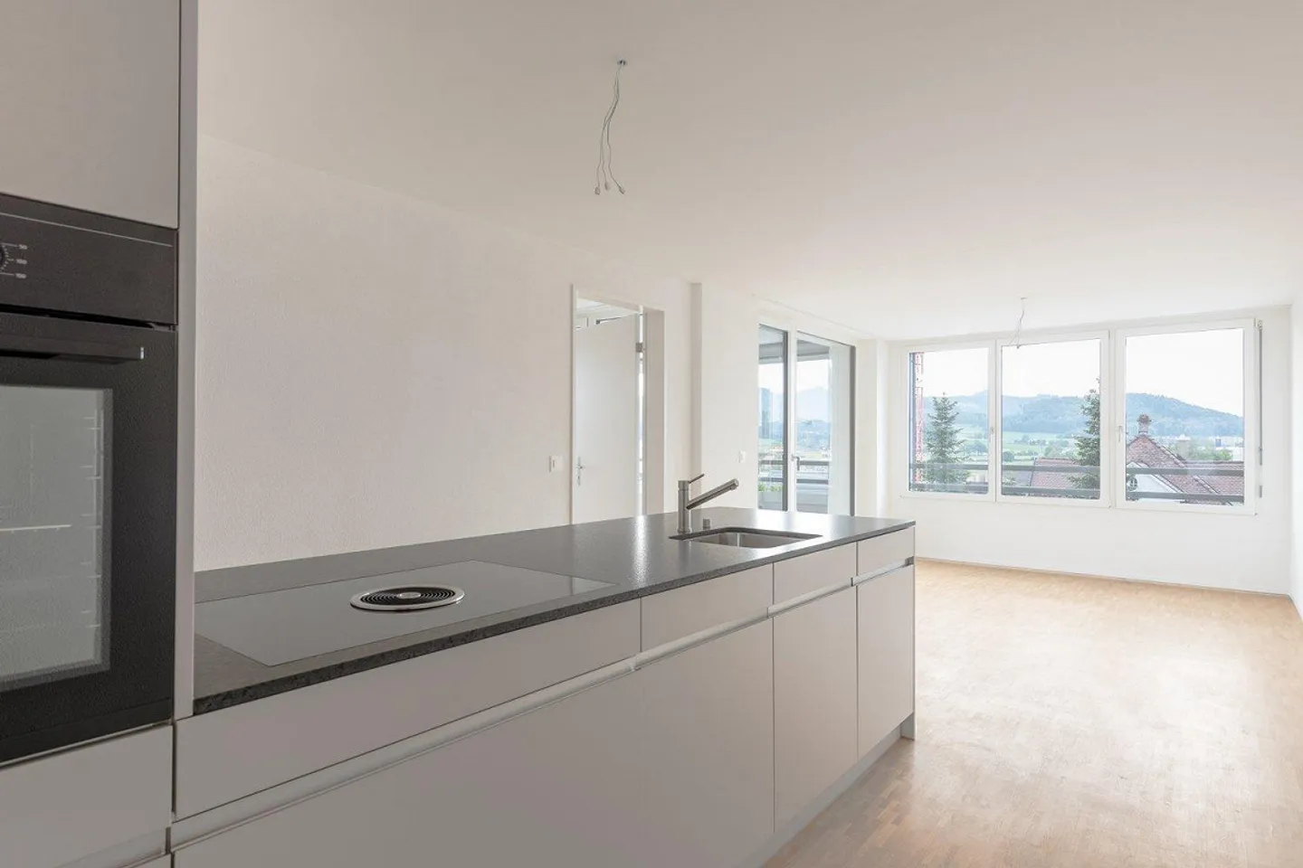 Moderne 3.5-Zimmer-Wohnung mit Balkon und Stadtblick in Zollikofen - Foto 1 von 10