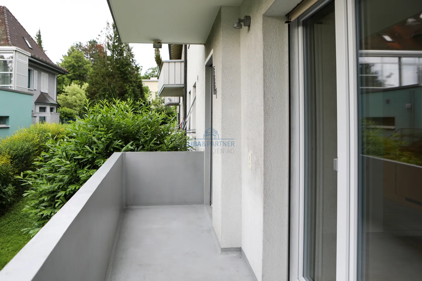 Spacious 3.5-room apartment with balcony and garden access - Photo 7 of 13