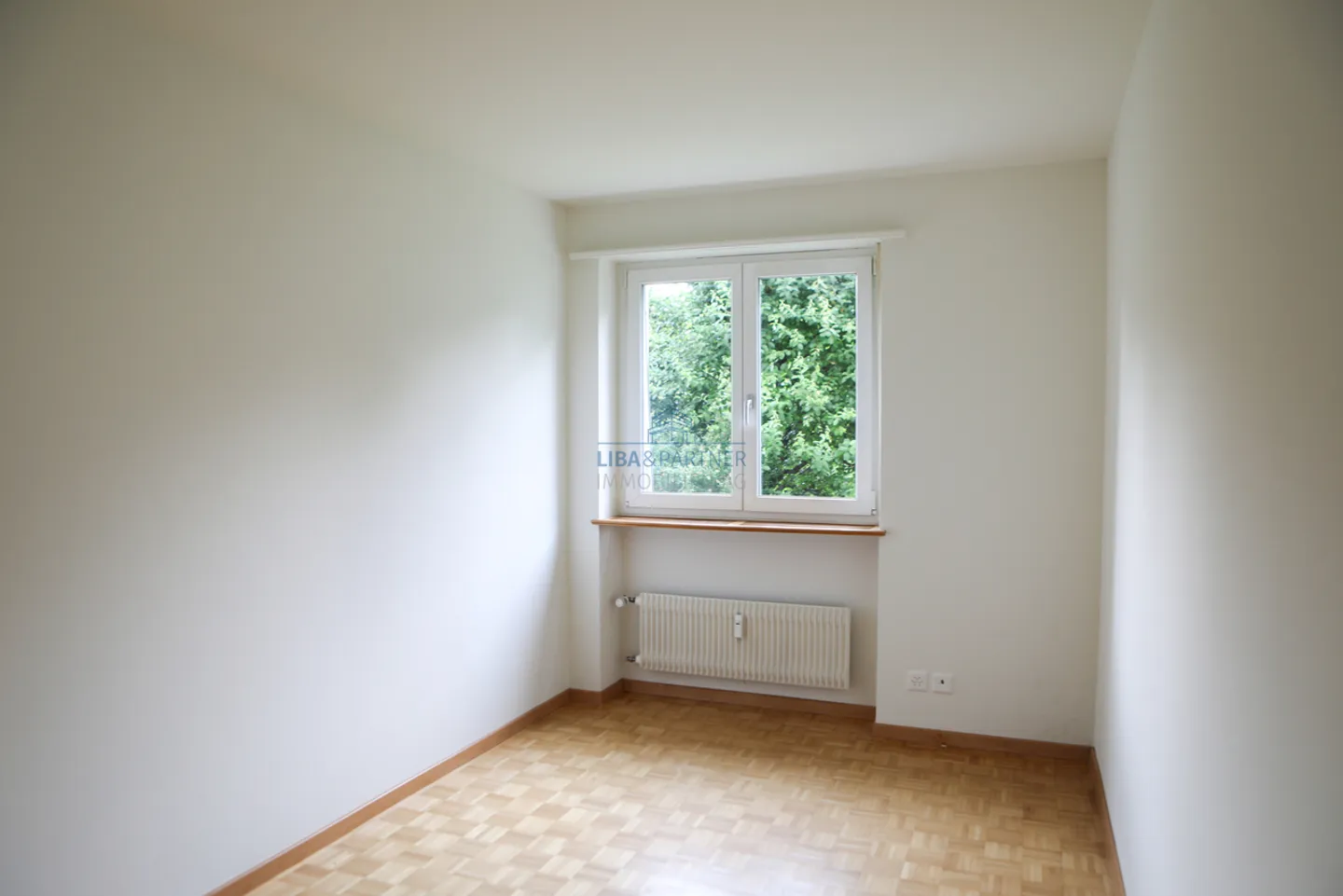 Spacious 3.5-room apartment with balcony and garden access - Photo 9 of 13