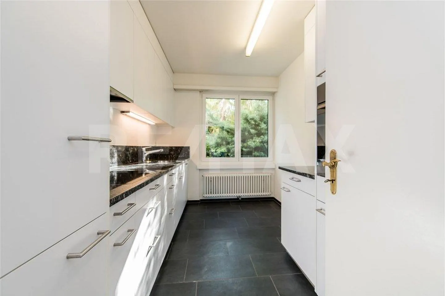 3 ½-ZIMMER-WOHNUNG MIT SONNIGER TERRASSE - Foto 5 von 12