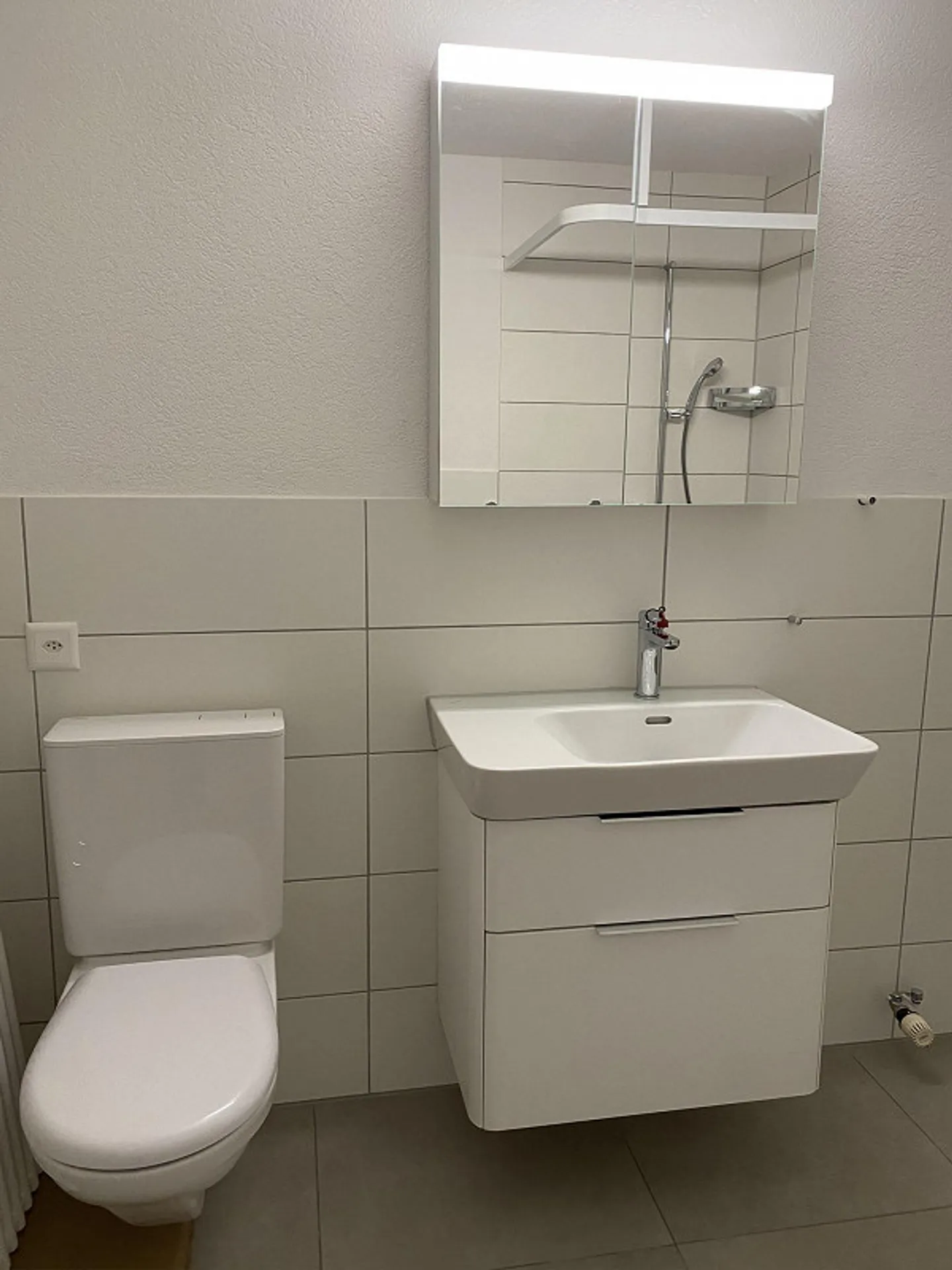 Appartamento 2 1/2 locali in una zona residenziale tranquilla - Foto 6 di 8