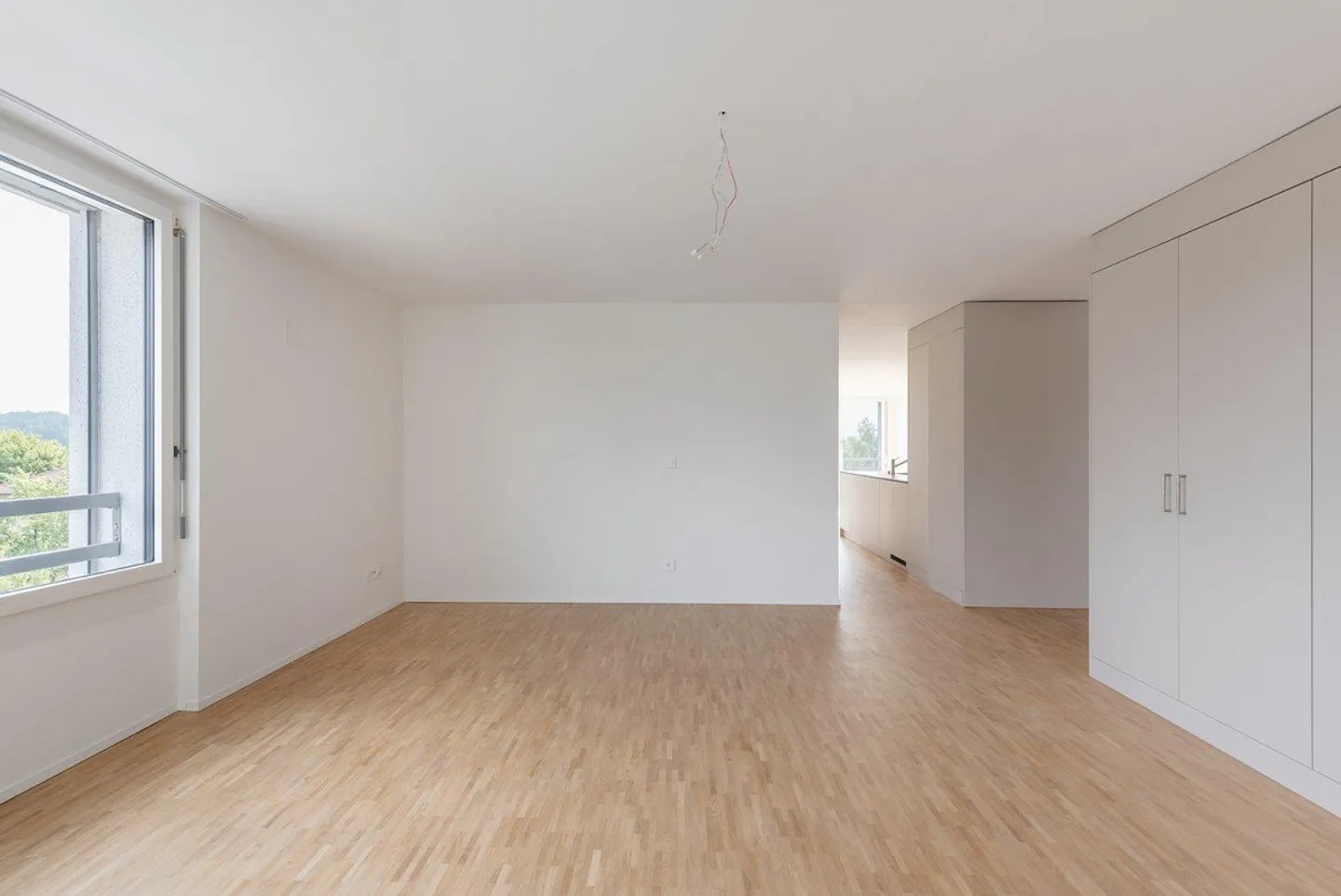 Moderne 3.5-Zimmer-Wohnung mit Balkon und Stadtblick in Zollikofen - Foto 4 von 10