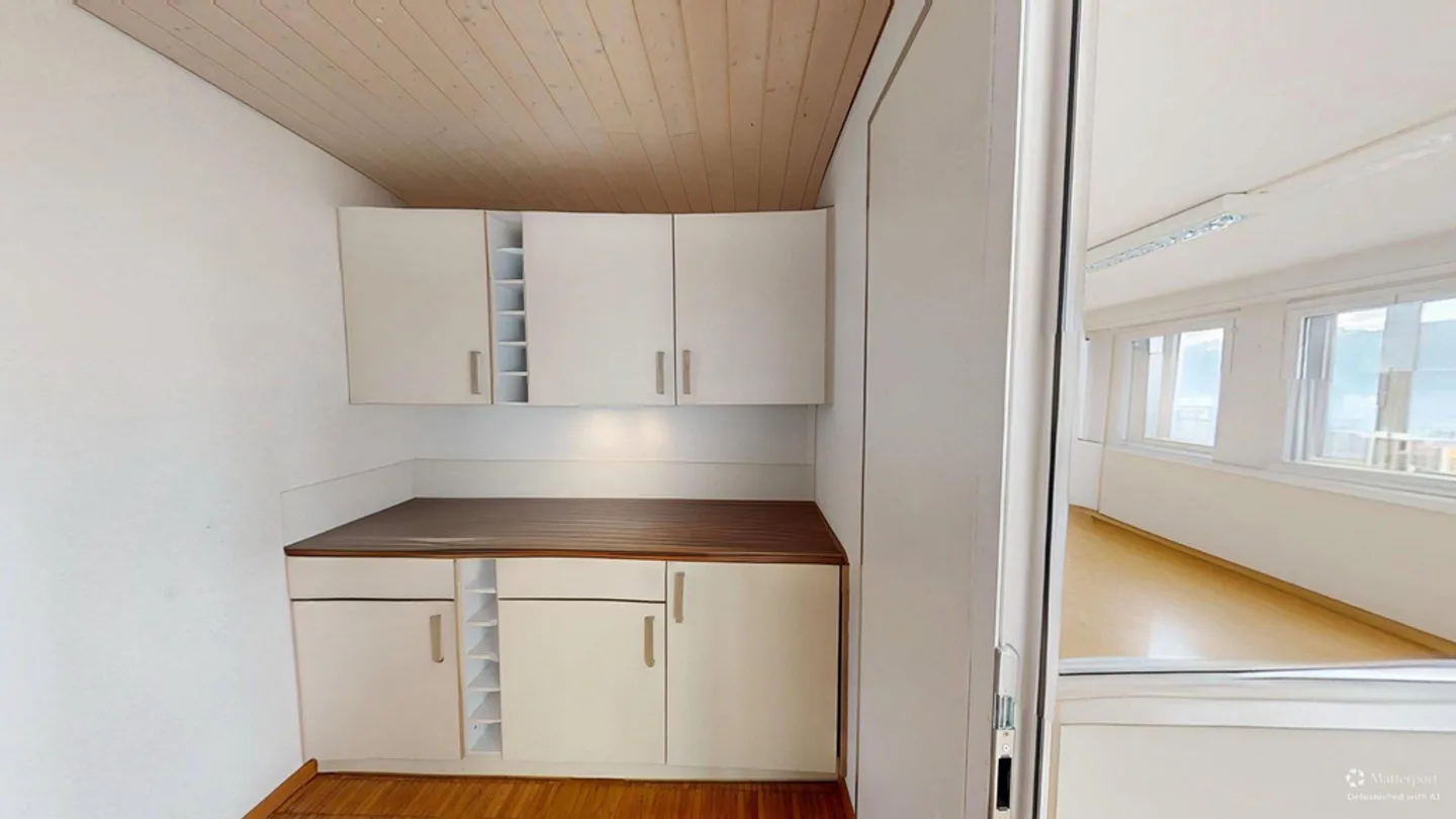 Commerce - Photo 6 of 11