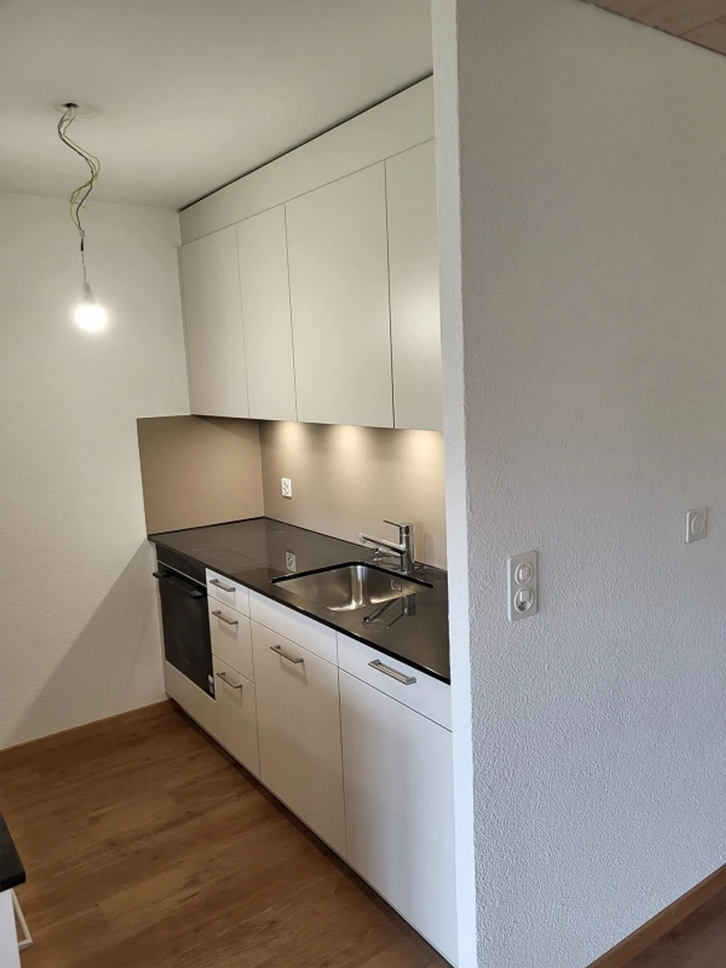 Appartamento completamente ristrutturato - Foto 3 di 8