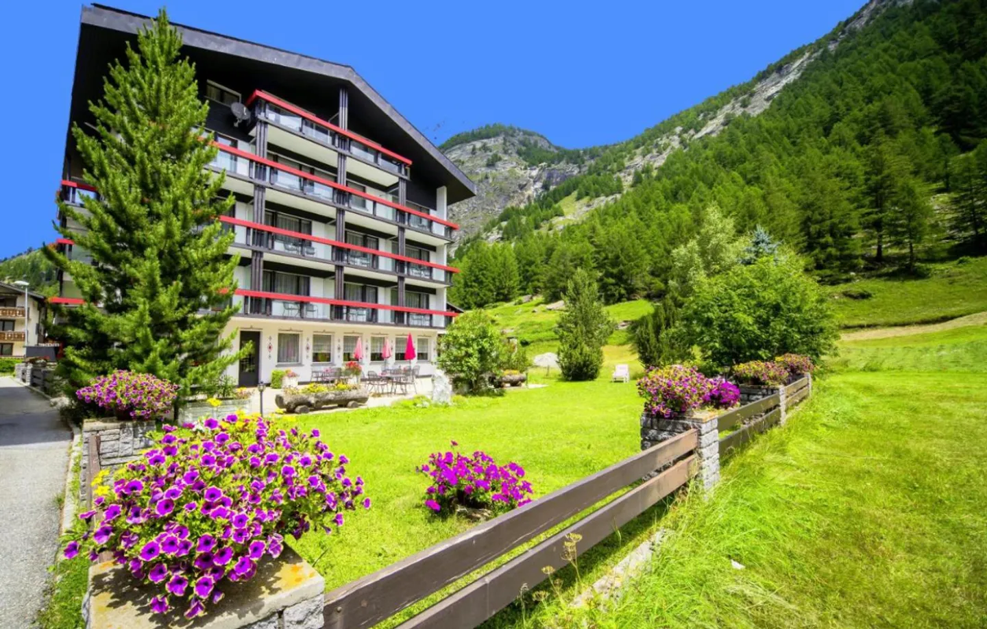 Hôtel à louer - Photo 1 sur 29