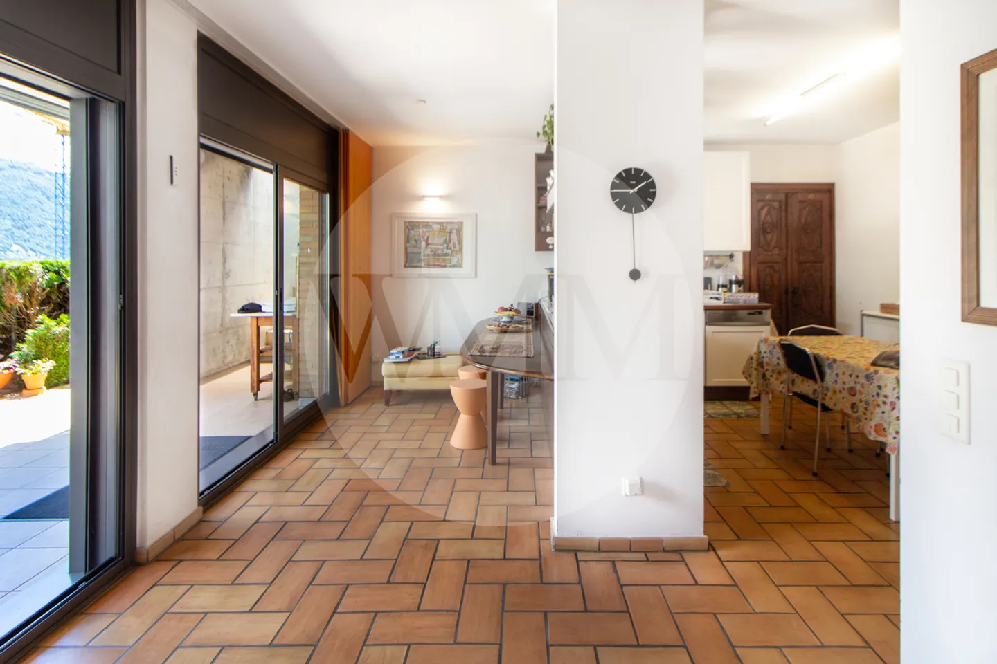 Large and Bright Single-Family House with Lake View - Photo 7 of 22